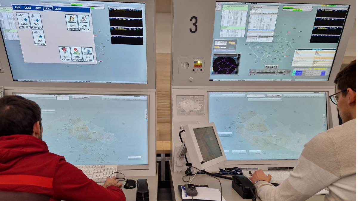 Řídíci letového provozu